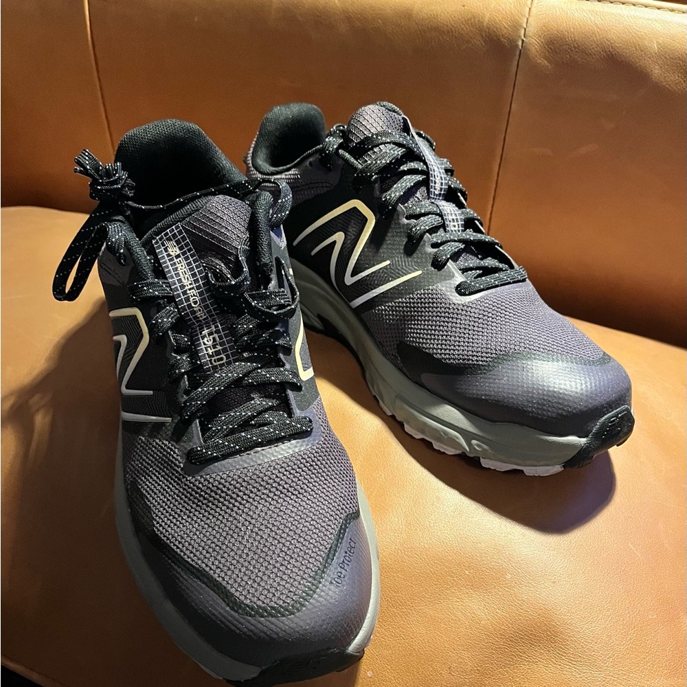 New Balance unisex Fresh Foam trail running shoes 510 V6/size 8W/6.5M NW/O box